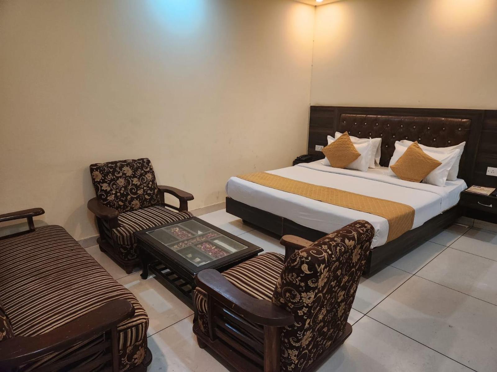 Hotel Lite Plaza 4*