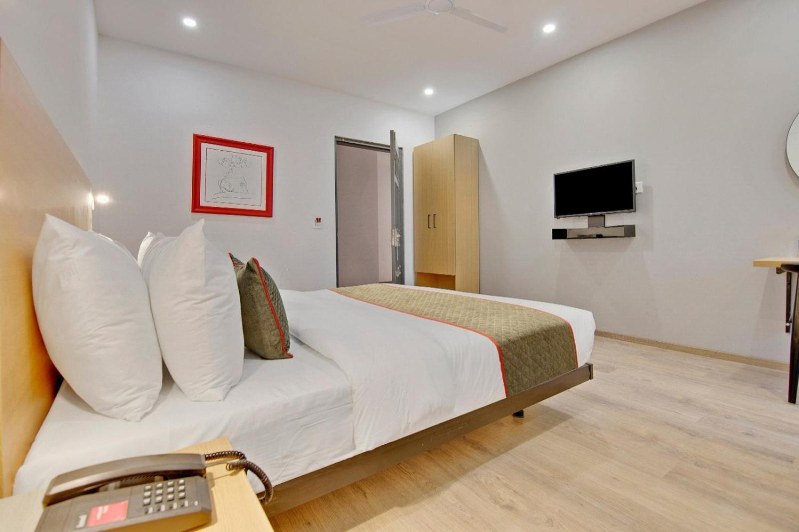 Lite Plaza Hotel 4*